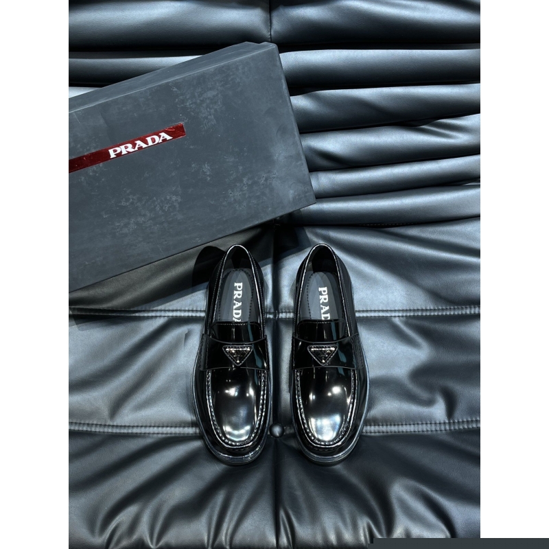 Pra*a casual shoes